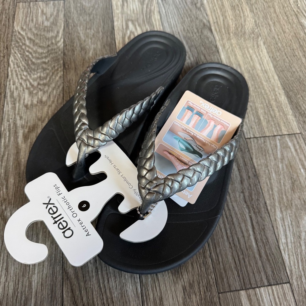 Aetrex Vicki Orthotic Flip Flops Women 6 Pewter Gloss Braided SkyTech Sandals